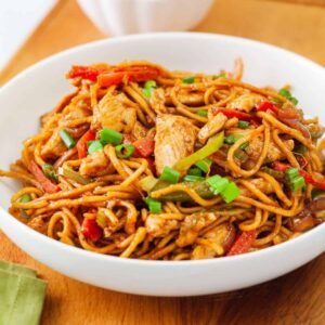 Hakka Noodles (Chicken)